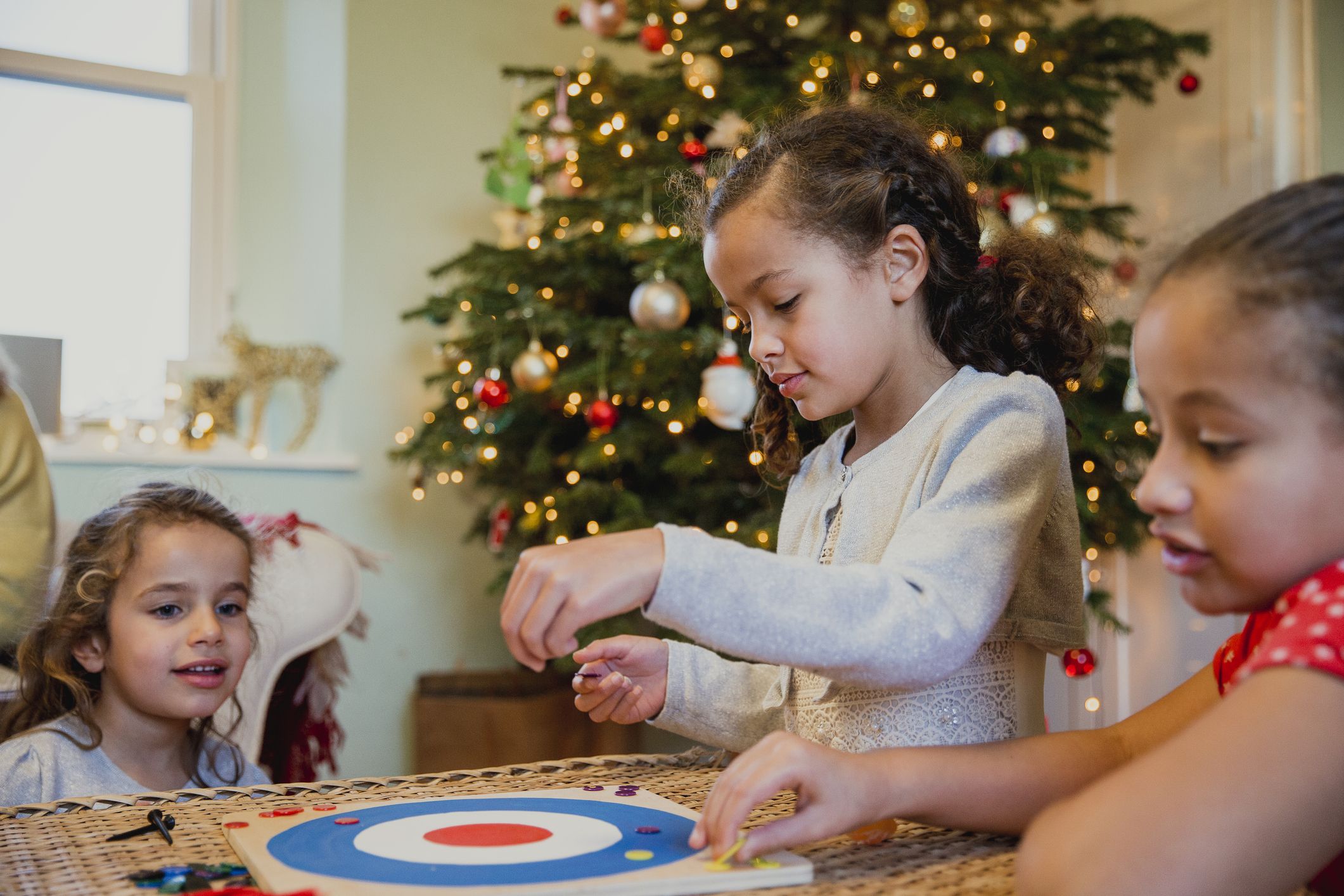 christmas games to play with family at home